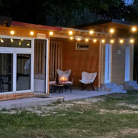 Hotel The Frog Glamping Horezu Exteriér fotografie