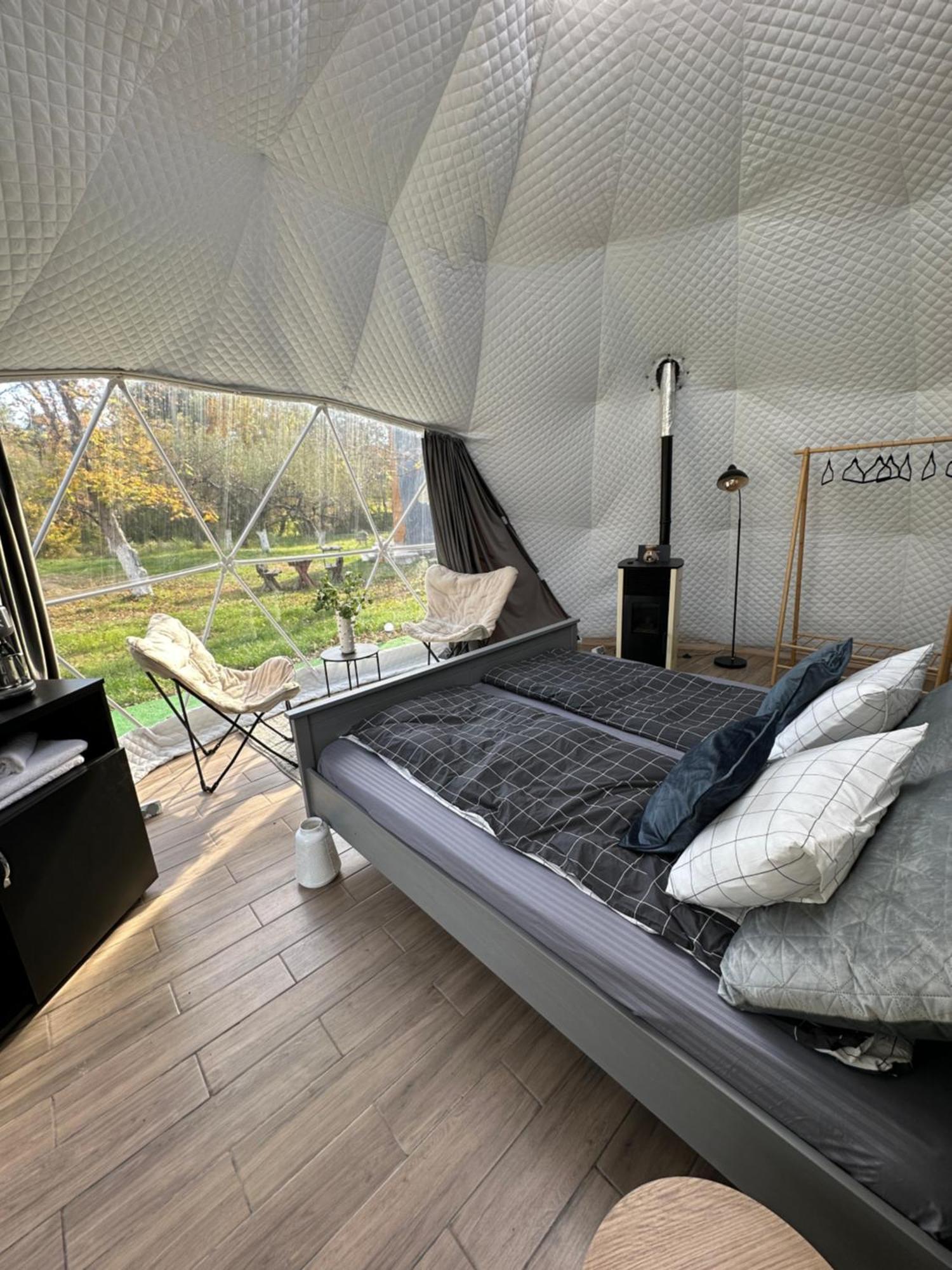 Hotel The Frog Glamping Horezu Exteriér fotografie