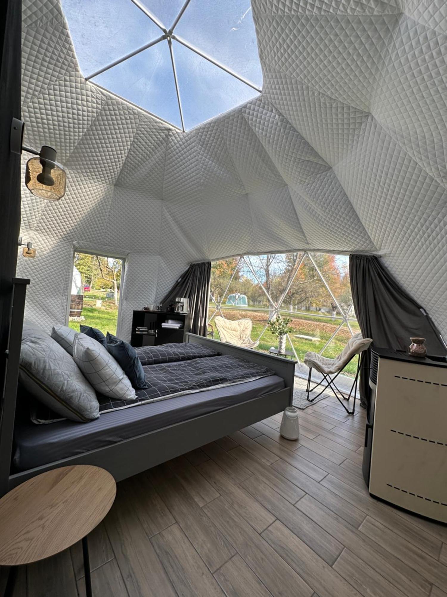 Hotel The Frog Glamping Horezu Exteriér fotografie