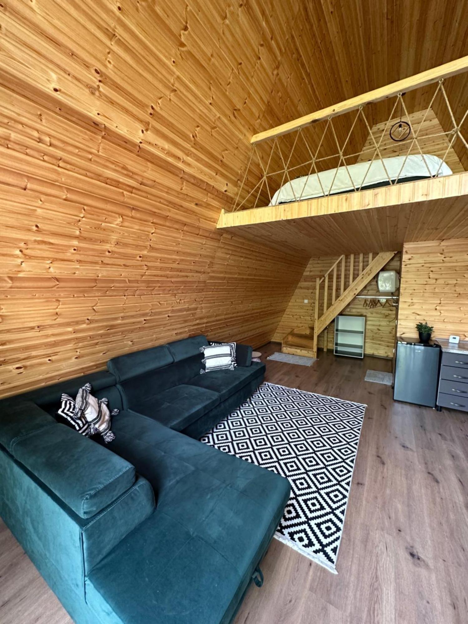 Hotel The Frog Glamping Horezu Exteriér fotografie