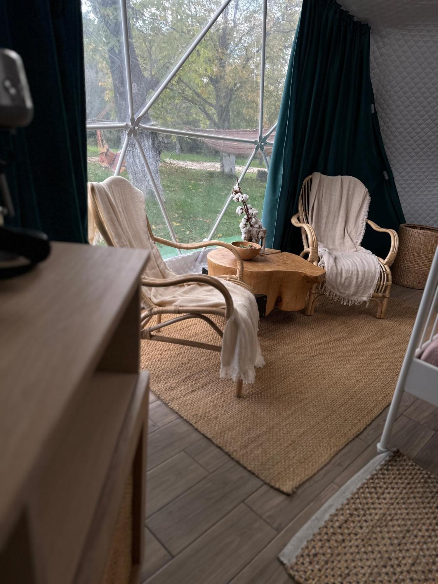 Hotel The Frog Glamping Horezu Exteriér fotografie