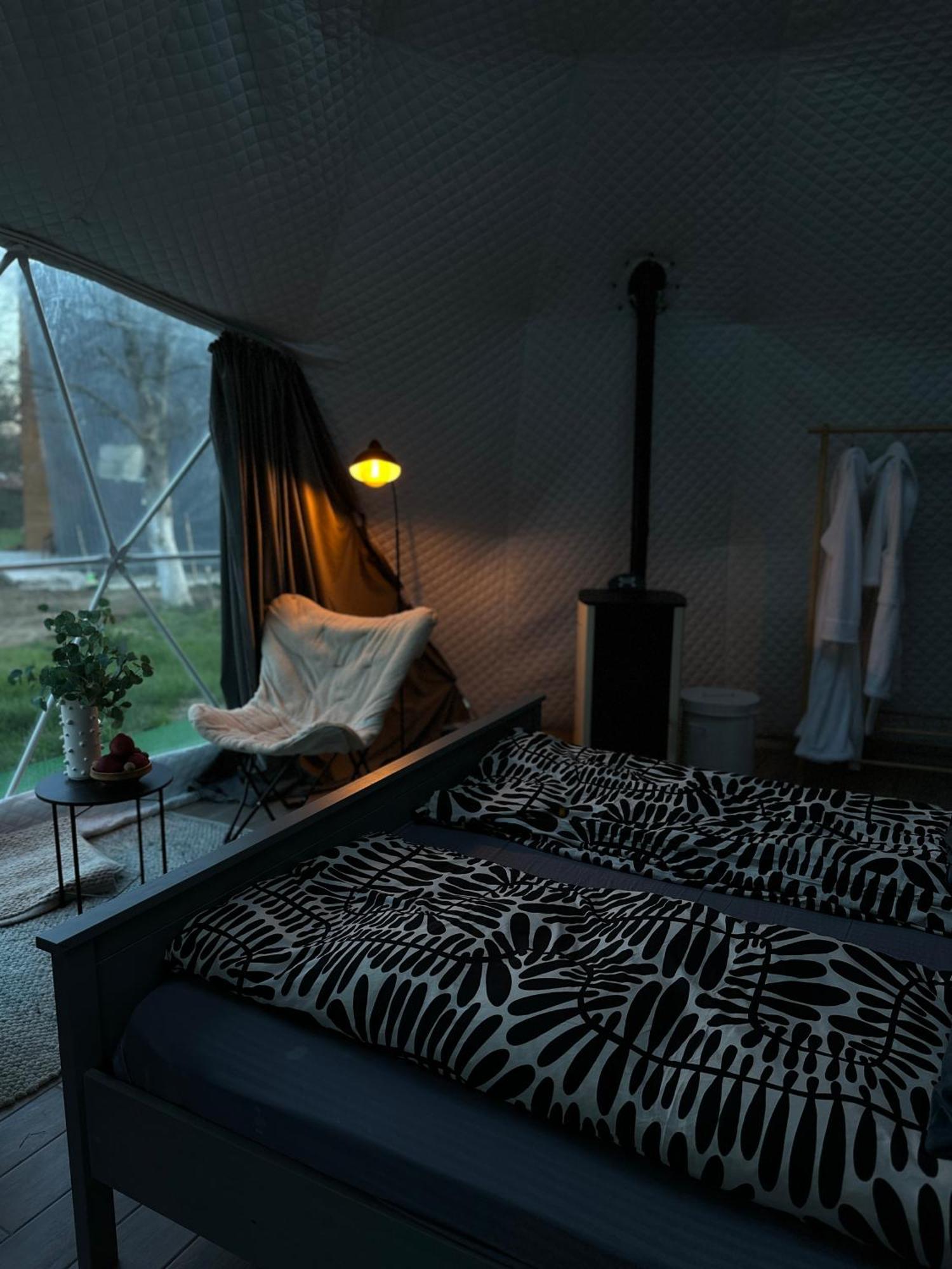 Hotel The Frog Glamping Horezu Exteriér fotografie